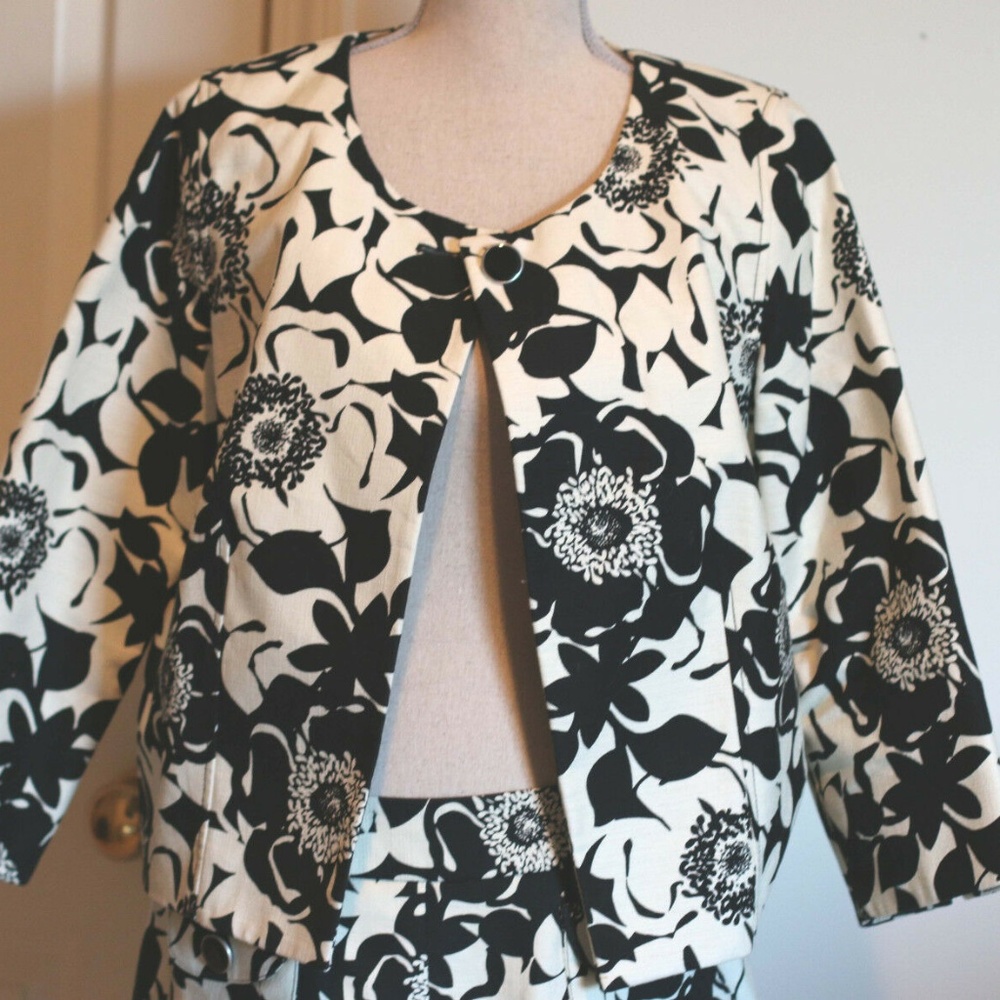 Merona Black and Cream Floral Skirt & Jacket 10 M